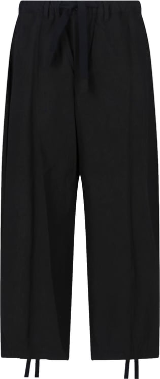 Sacai Cargo Pants – Black
