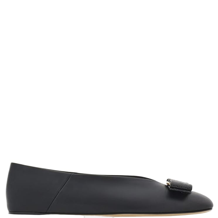 Salvatore Ferragamo Glossy Leather Ballerina Flats With Signature Bow
