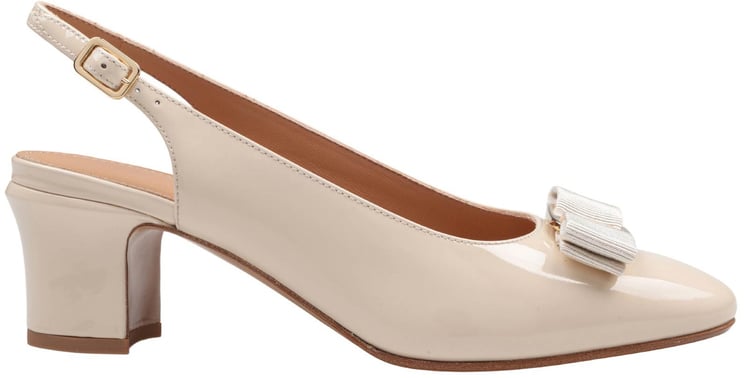 Salvatore Ferragamo Ferragamo vetty 55 slingback in naplack, marscarpone color