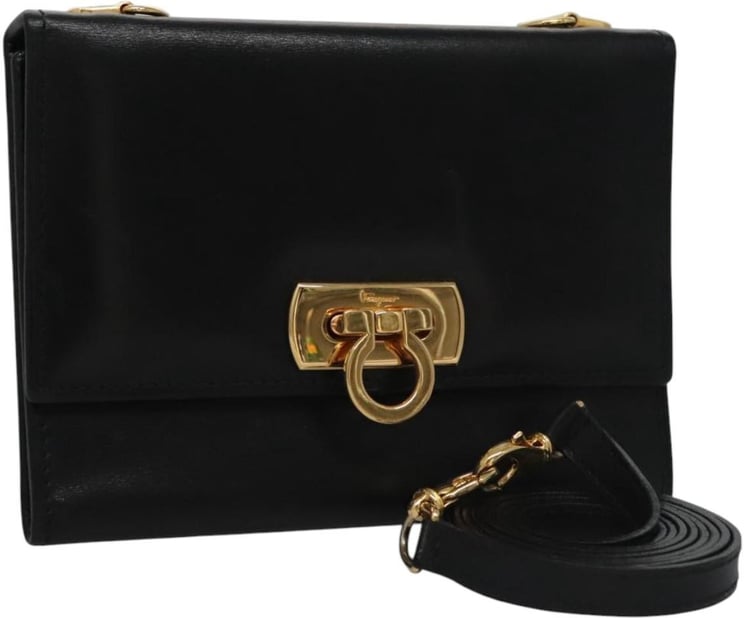 Salvatore Ferragamo Salvatore Ferragamo Gancini Flap Wallet Leather