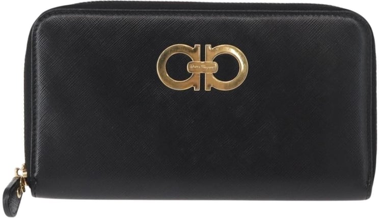 Salvatore Ferragamo Salvatore Ferragamo Gancini Bifold Wallet Quilted Leather