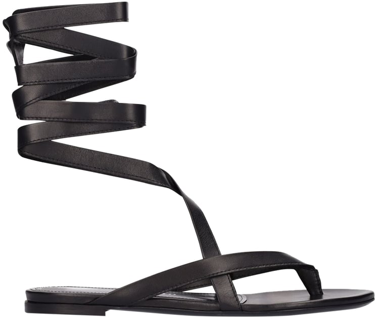 The Attico Black low sandal with woven straps elegant