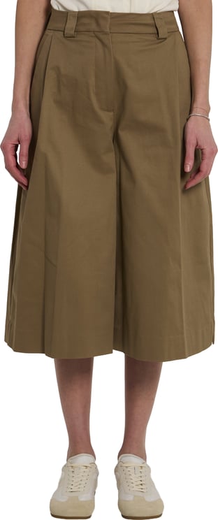 The Latest Dakota bermuda pants