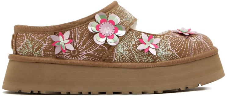 UGG Flat Shoes Beige