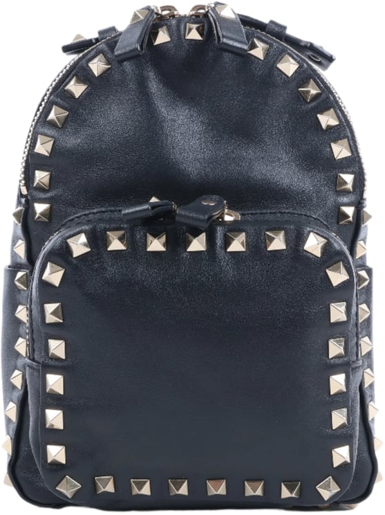 Valentino Garavani Valentino Garavani Rockstud Leather Backpack in Black