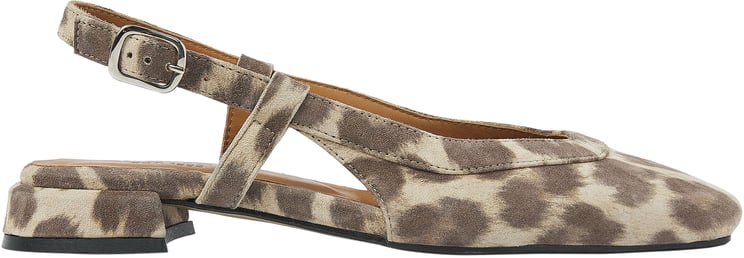 VIA VAI Julie Xena Slingbacks