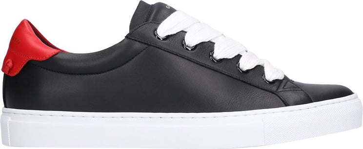 Givenchy Low-top Sneakers Urban Steet Calfskin Skater Black