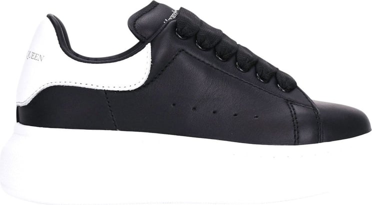 Alexander McQueen Oversized sneaker zwart Zwart