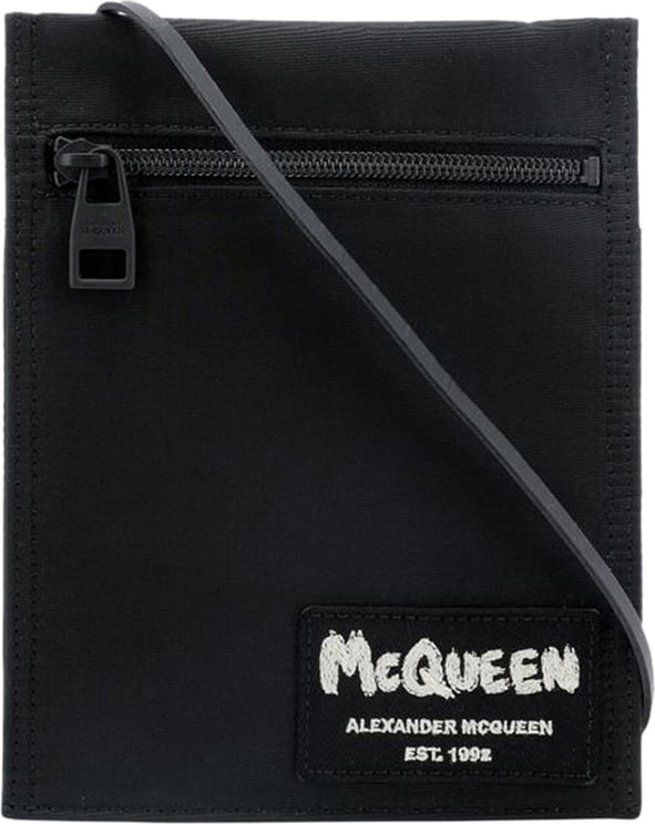Alexander McQueen logo patch shoulder bag Zwart