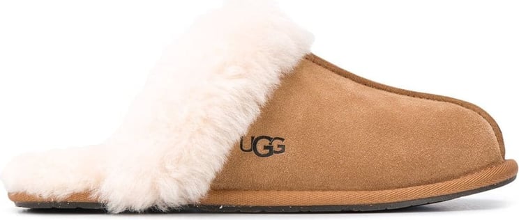 UGG Australia Flat Shoes Beige Beige
