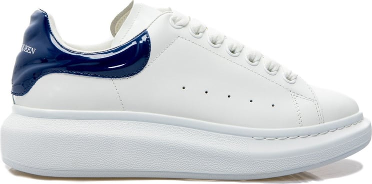 Alexander McQueen Oversized lace-up leather sneakers Wit