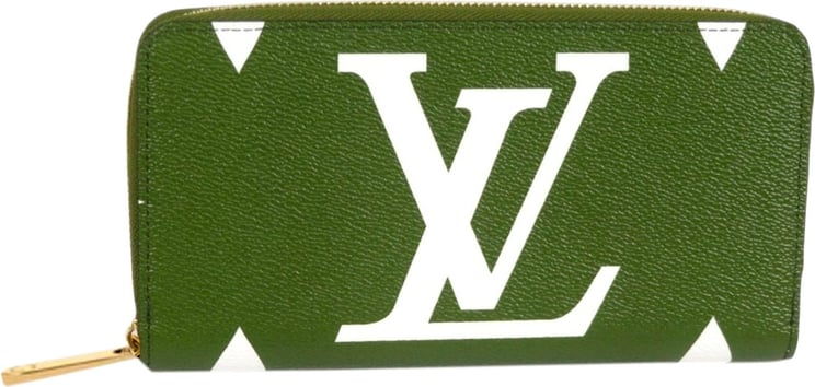 Louis Vuitton Monogram Giant Zippy Wallet Groen