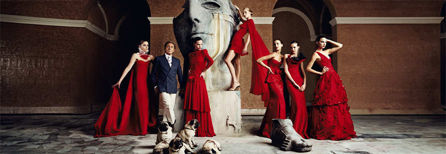 RED Valentino 
